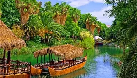 rivera amazonas peru